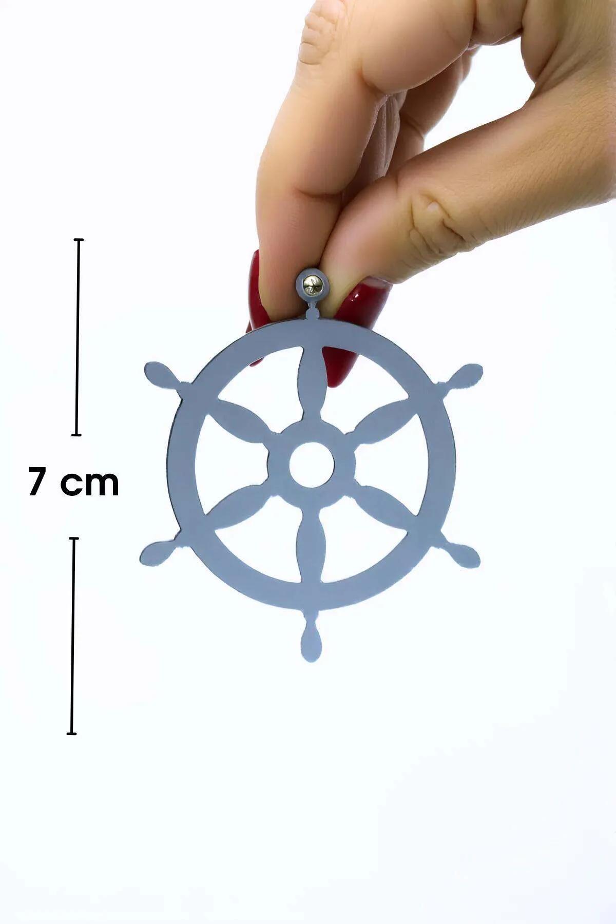 beyaz dümen küpe yakın plan lazer kesim 6 dilimli detay, reflektör akrilik yüzey