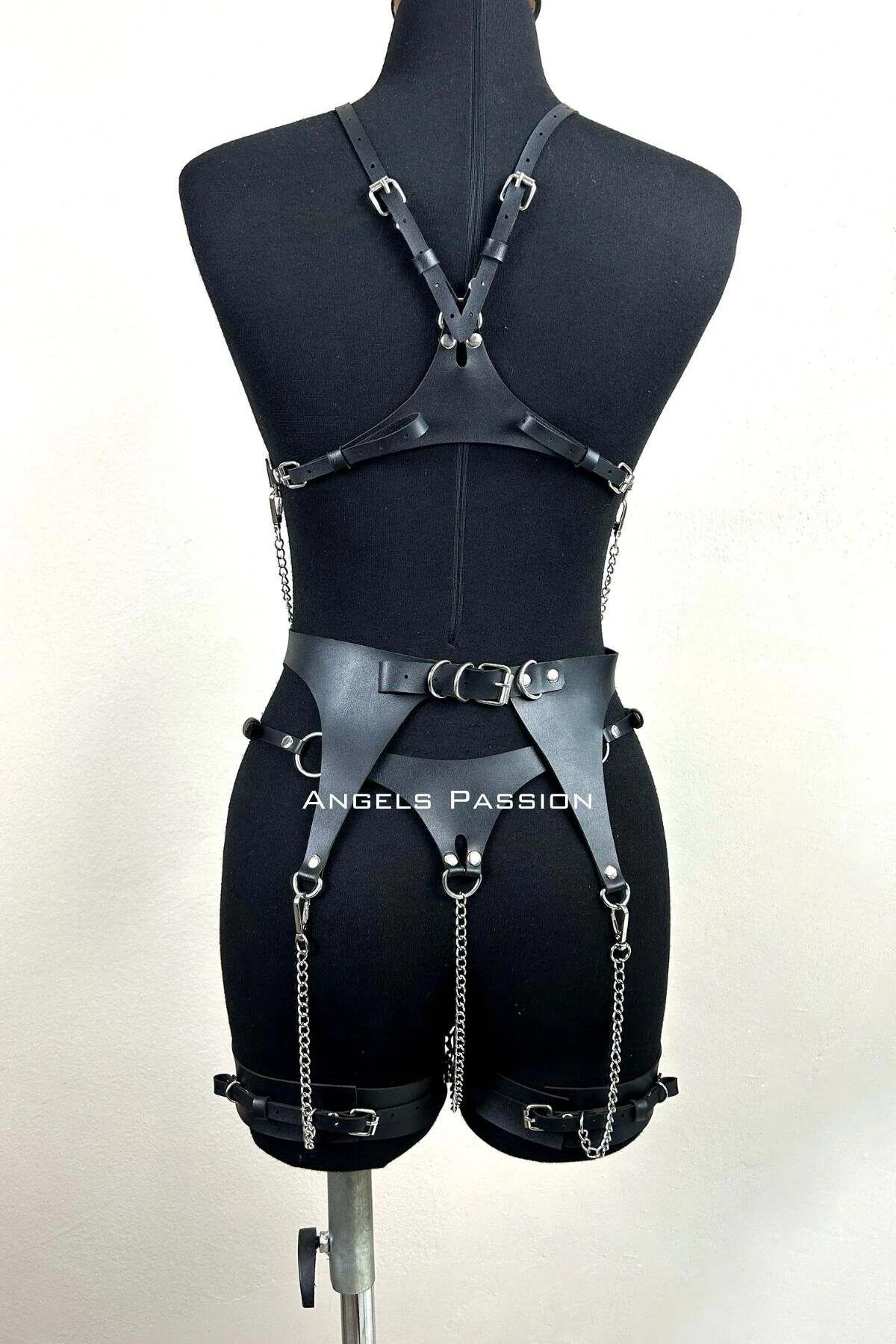 Full Body Harness Set with Garter Straps & Chain Detail