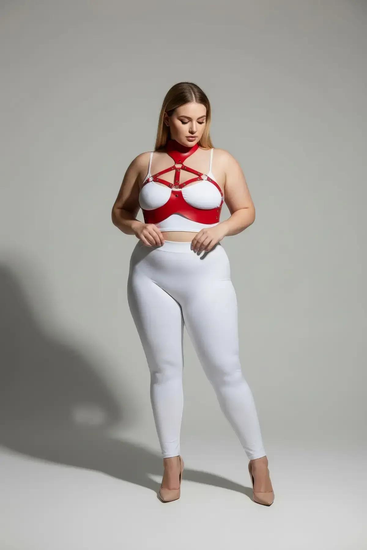 büyük beden harness takımı kırmızı bantlar ayarlanabilir metal toka yan profil