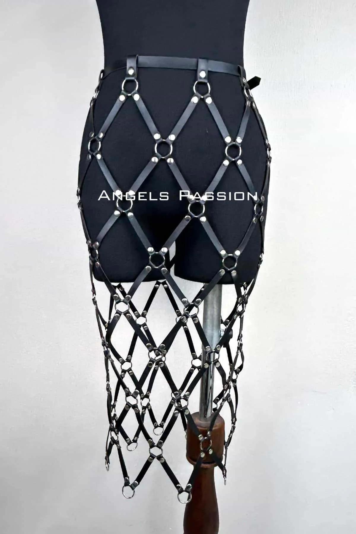 Full Body Harness Skirt with O-Ring Grid Design