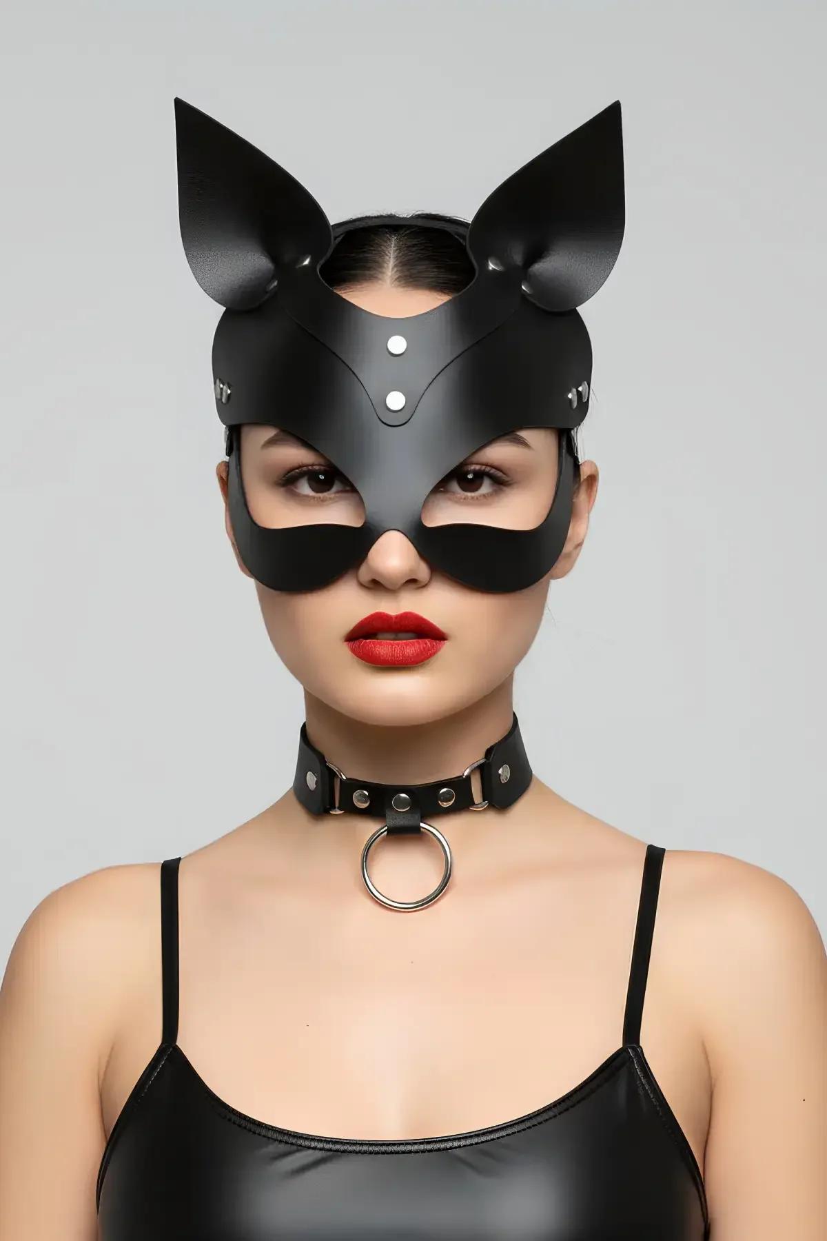 siyah kedi maskesi ve choker yaka ikili set birlikte düzenlenmiş görünüm