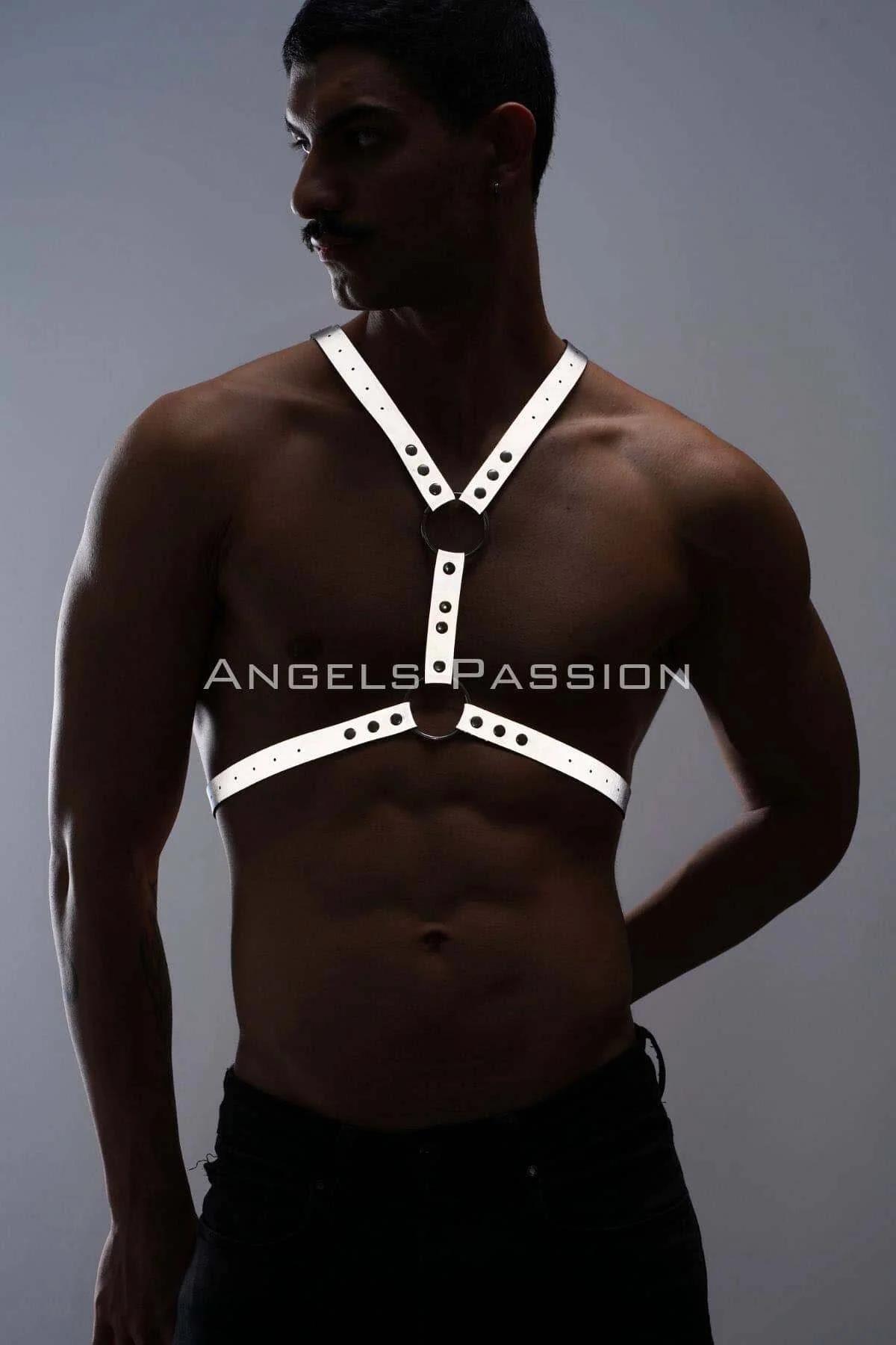 Side view of white PU strap harness showing silver rivet eyelets and Y-configuration strap layout