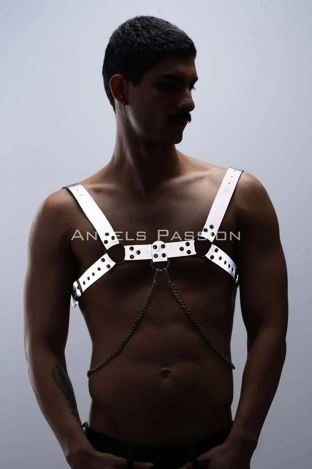 Close-up of black metal rivets on white reflective strap and zinc-alloy hanging chain