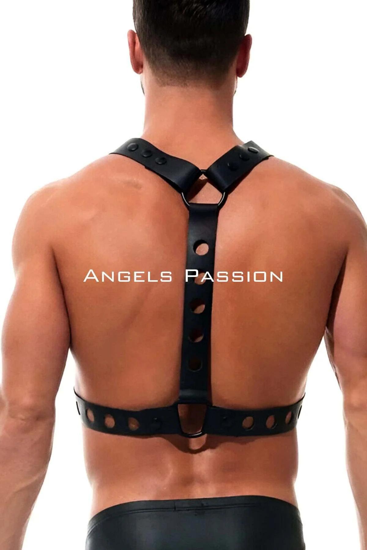silver-tone center buckle detail on black X-cross chest harness with eyelet straps