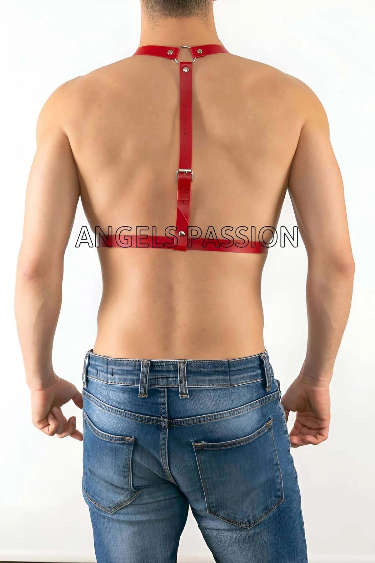 Kırmızı vegan deri erkek harness omuz ve göğüs bant detayı gümüş toka
