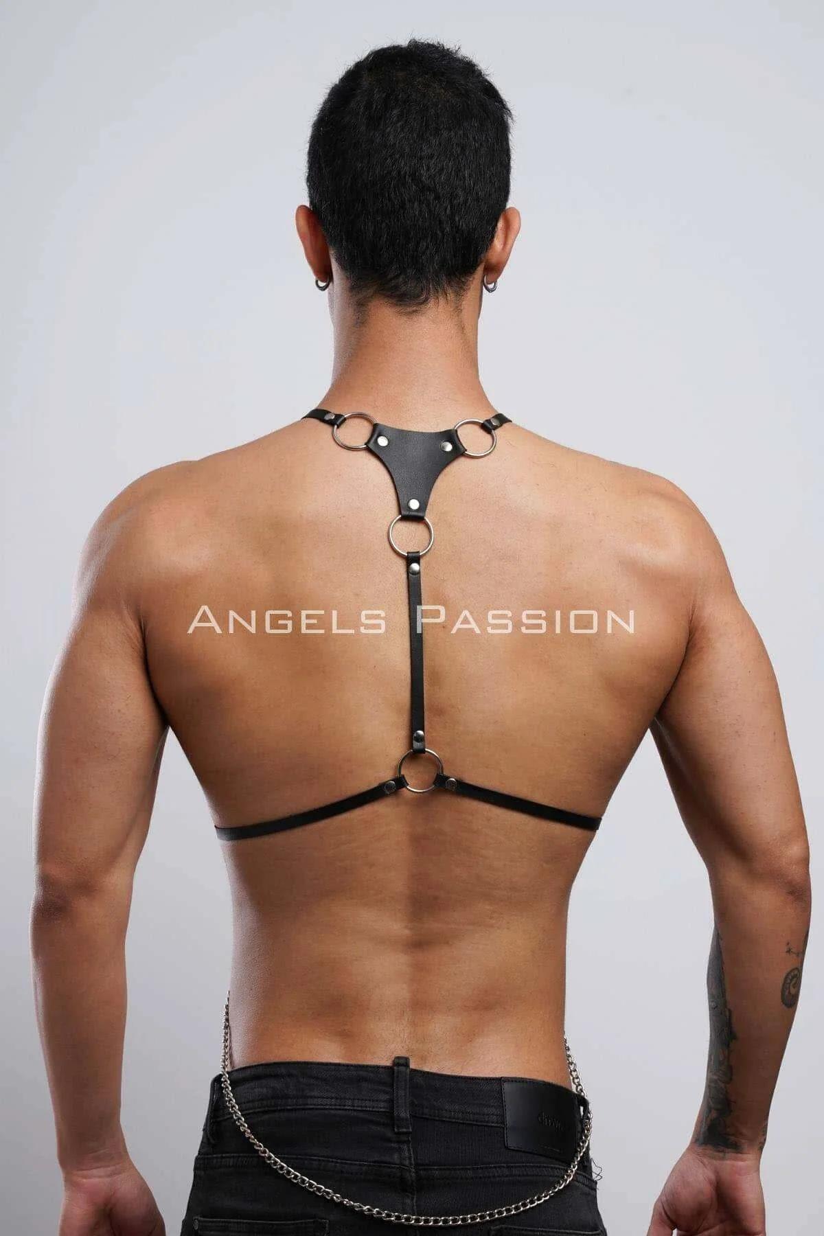 Body Harness with Detachable Chain Detail