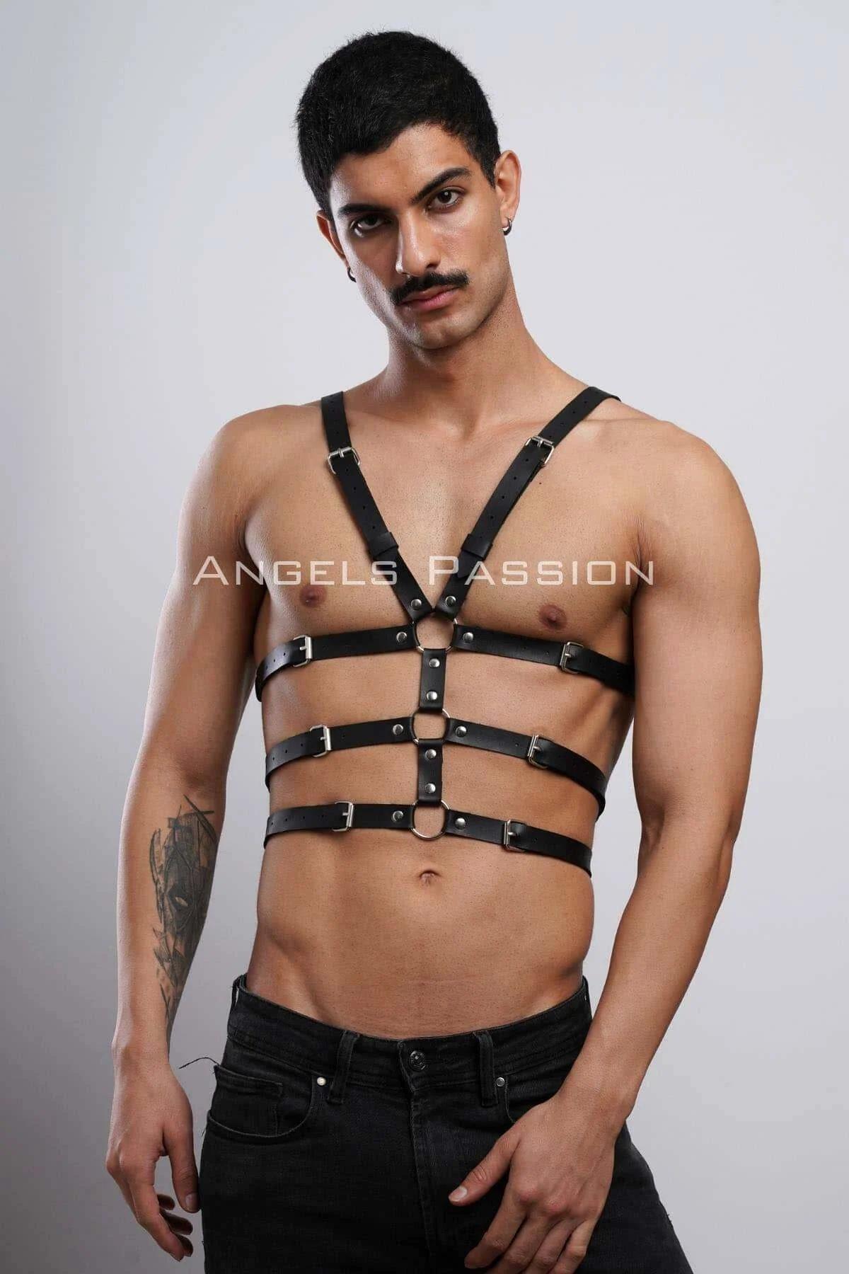 mens black multi-strap harness central O-ring sternum detail matte PU leather