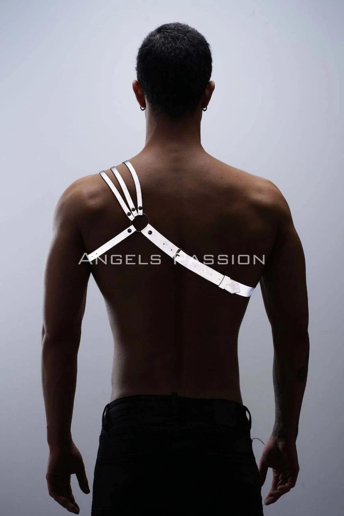 Triple fan strap harness in white PU leather adjustable shoulder and chest view