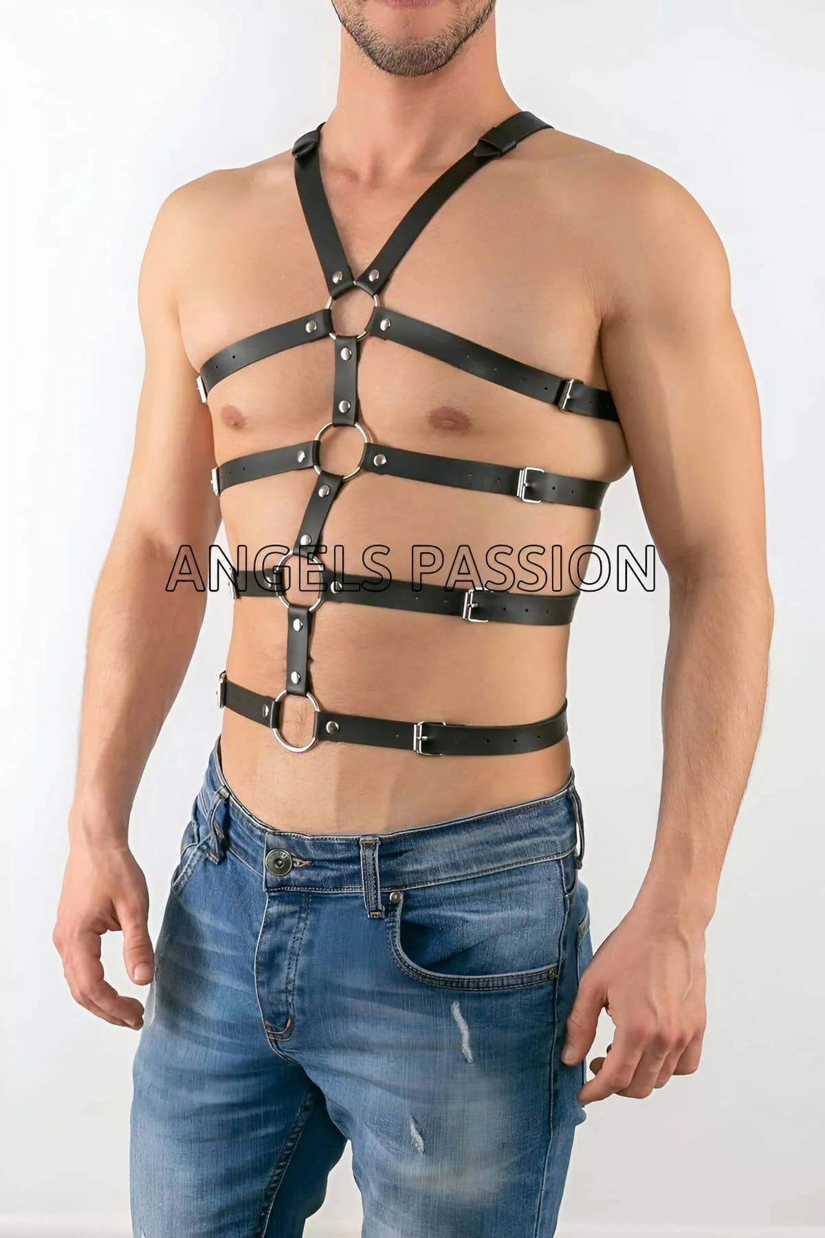 Adjustable full body harness black straps cross-shoulder anchor neck collar detail