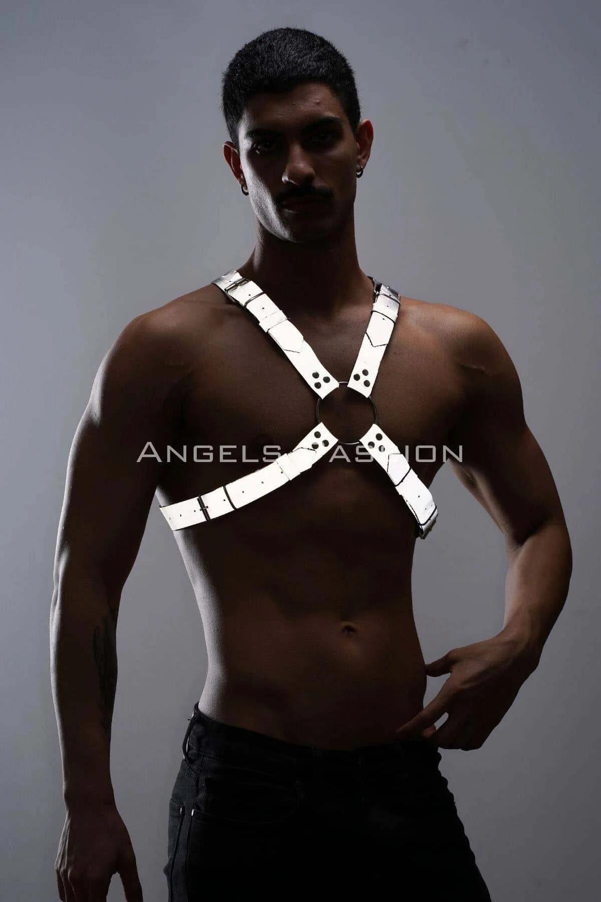 Reflective Chest Harness with O-Ring Detail