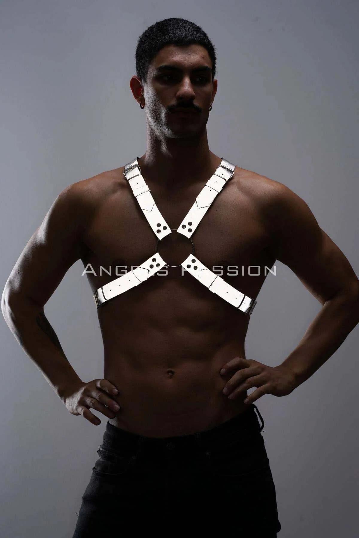 Reflective Chest Harness with O-Ring Detail