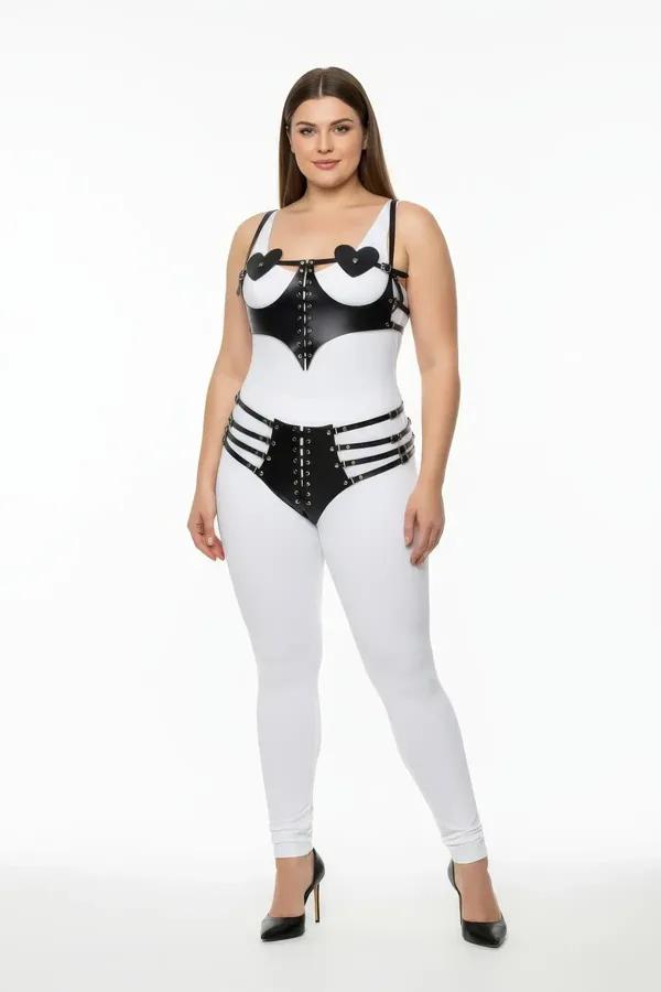 Büyük beden siyah vegan deri harness set kalp detaylı büst bandı ve çoklu bel kayışları gümüş metal donanım