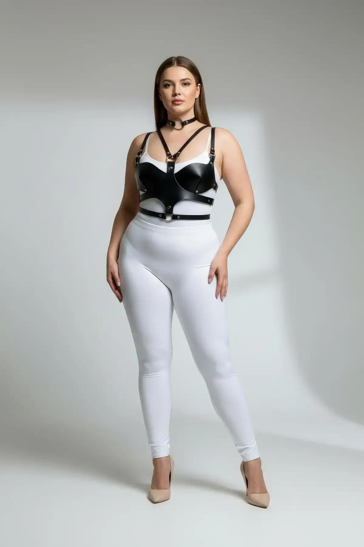 büyük beden siyah vegan deri göğüs harness choker detaylı altın O-ring tokalı takım