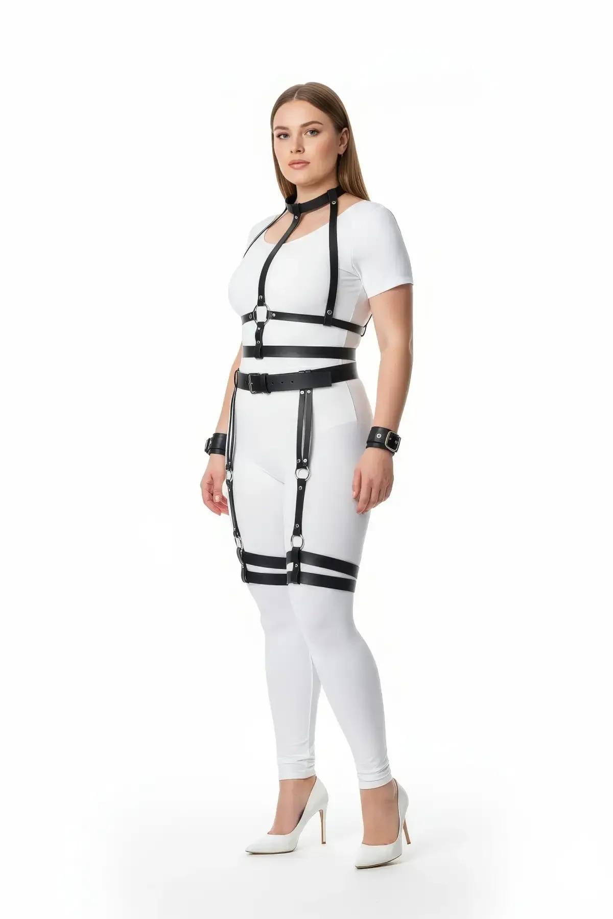 büyük beden siyah suni deri harness takım jartiyerli choker ve bilek kelepçeli tam set gümüş O-halka detay