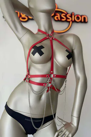 Stylish Leather Harness with Red and Chain Detail - APFT3